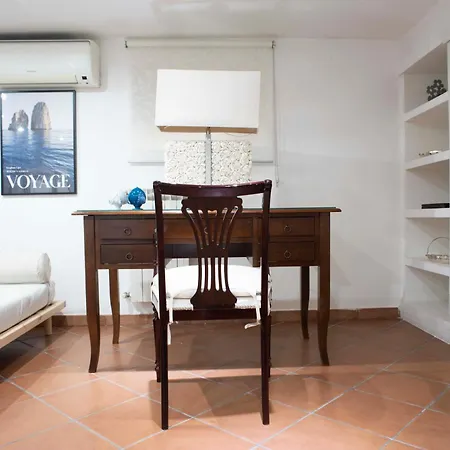 Vomerwood Loft - Luxe And Spacious House In Vomero Apartment