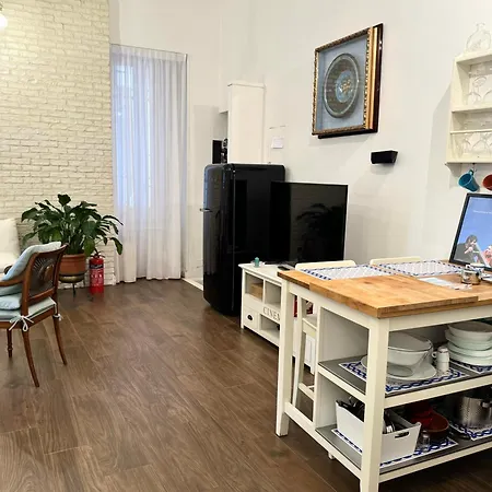 Vomerwood Loft - Luxe And Spacious House In Vomero * Naples